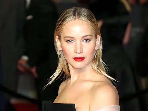 was jennifer lawrence really naked in no hard feelings|Jennifer Lawrence joins Demi Moore, Margot Robbie。